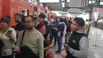 Pasajeros fueron desalojados de las