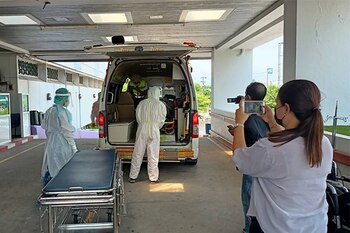 El cuerpo del embajador de