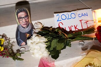 La gente despide a Ruth