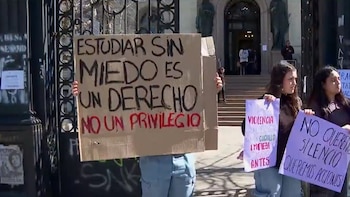 Conmoción en Uruguay: una estudiante de Medicina fue apuñalada por un compañero de estudios