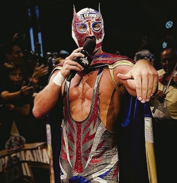 El luchador alemán se ha robado el corazón de los fanáticos mexicanos gracias a su carisma e interés por la cultura azteca.