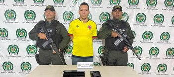 Este sujeto por medio de