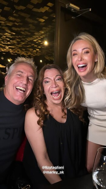 Jesica Cirio junto a sus