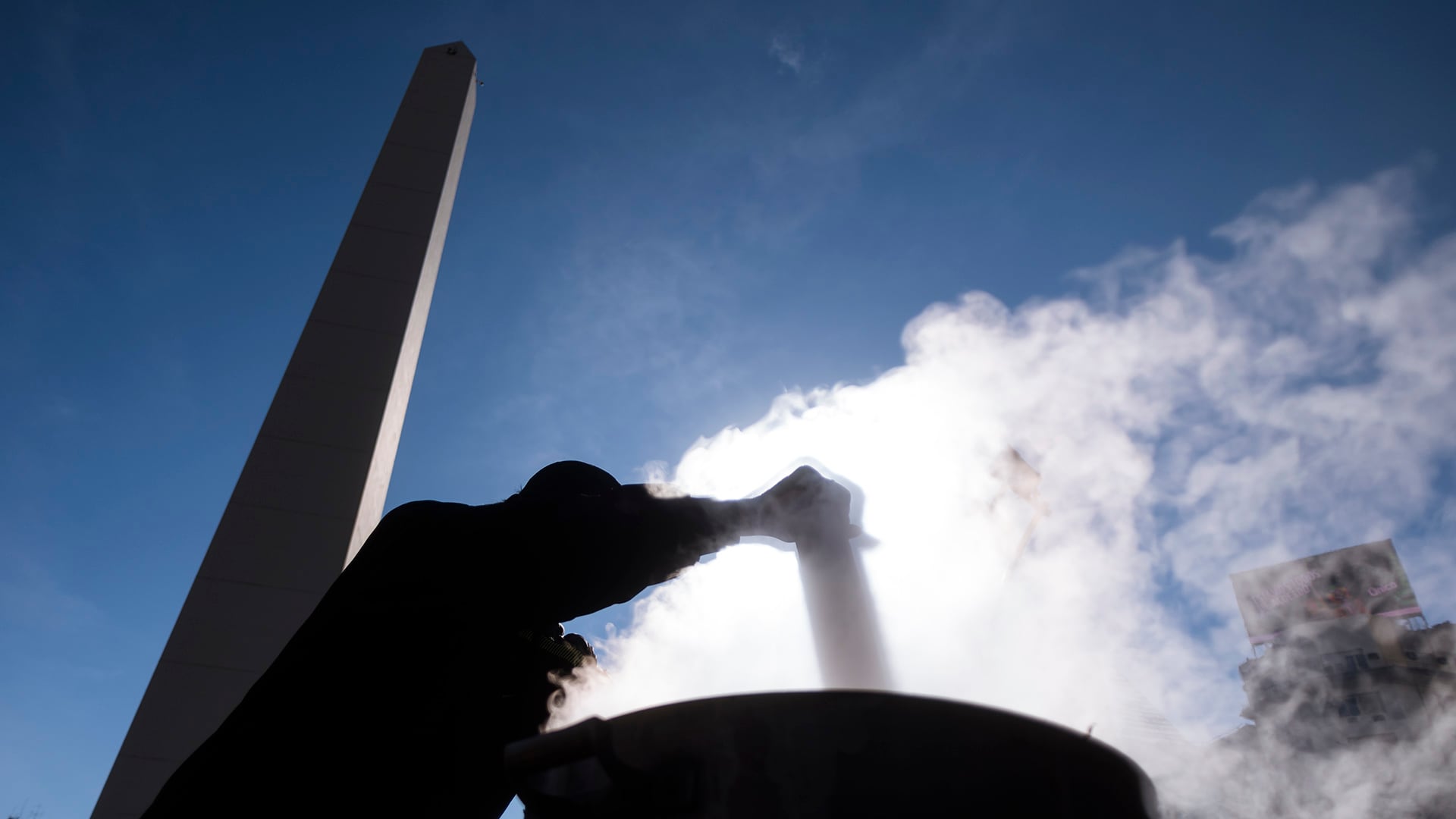 Organizaciones barriales alertan sobre la insuficiencia de los actuales planes sociales para cubrir la demanda de adultos mayores y personas sin hijos (Adrián Escandar)