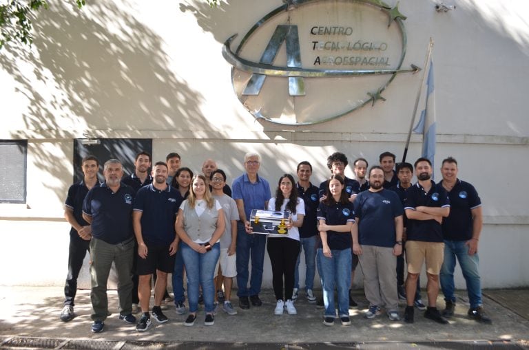 El proyecto comenzó en 2021 con equipos del CTA y el SENyT, e involucró a docentes estudiantes becarios e investigadores de la Facultad de Ingeniería (UNLP)