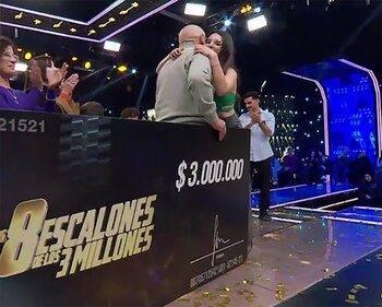 El ganador con la participante