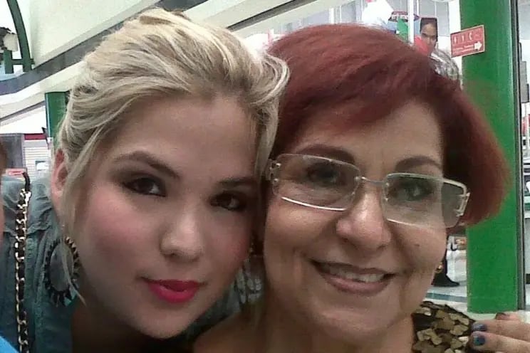 Miriam junto a su hija Karen Rodríguez, antes del secuestro trágico