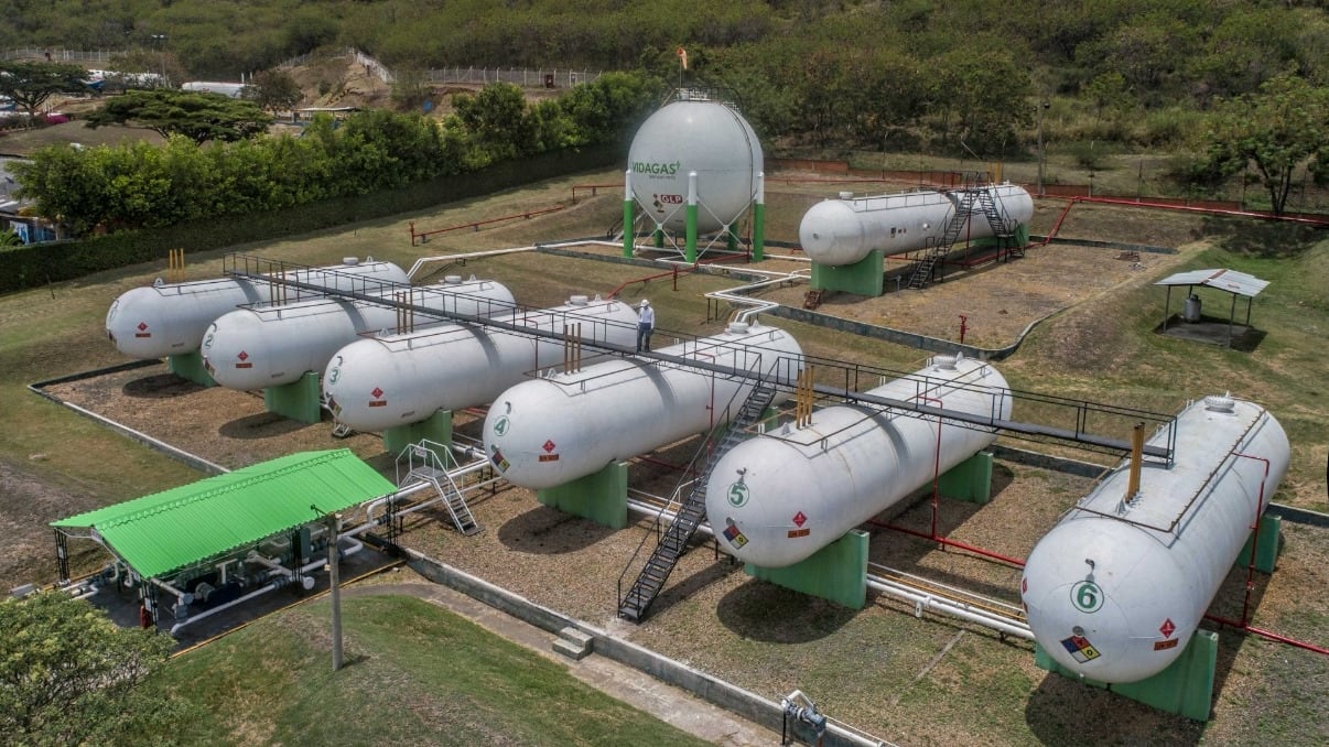 El sector industrial generó 997.000 toneladas de dióxido de carbono en un año, incluyendo 164.000 toneladas extra por la escasez de gas natural - crédito Gasnova