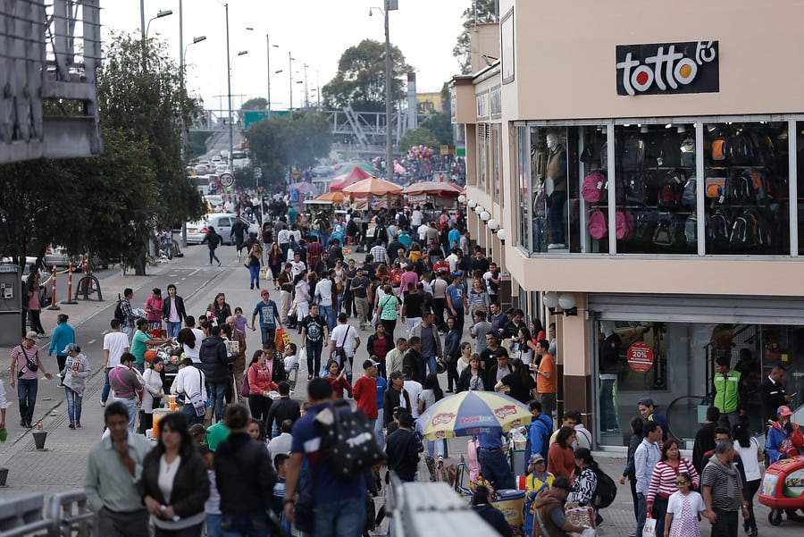 Comercio en medio de las compras navideñas | Crédio: Colprensa