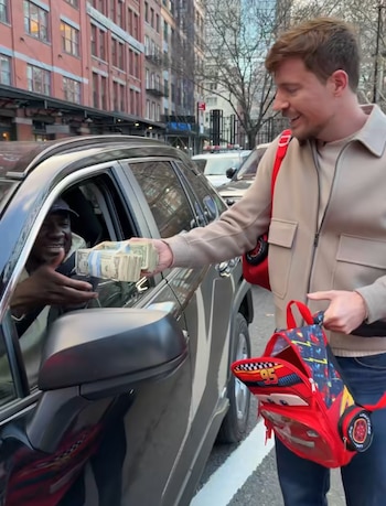 MrBeast ofrece dinero a conductores