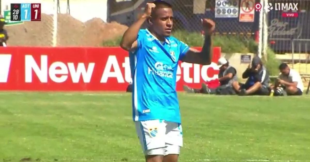 Jeremy Canela anotó un golazo y empató el partido entre Universitario y ADT