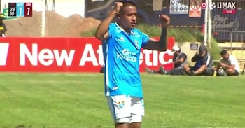 Jeremy Canela aprovechó un mal despeje de Matías Di Benedetto y anotó golazo para el 1-1 de ADT ante Universitario en el duelo por Torneo Clausura 2026.