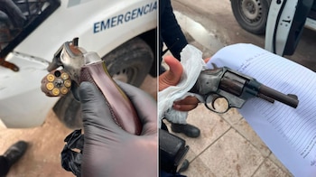 El revólver incautado por la policía, presuntamente utilizado durante el asalto en Malvinas Argentinas (0223)