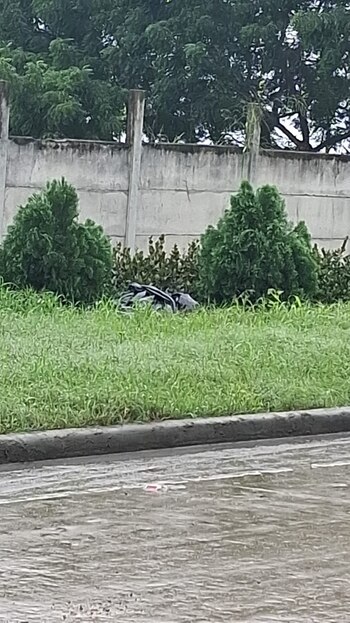 Los cuerpos de los jóvenes estaban en bolsas. (X/Alina Manrique)