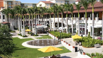 Shops at Merrick Park no