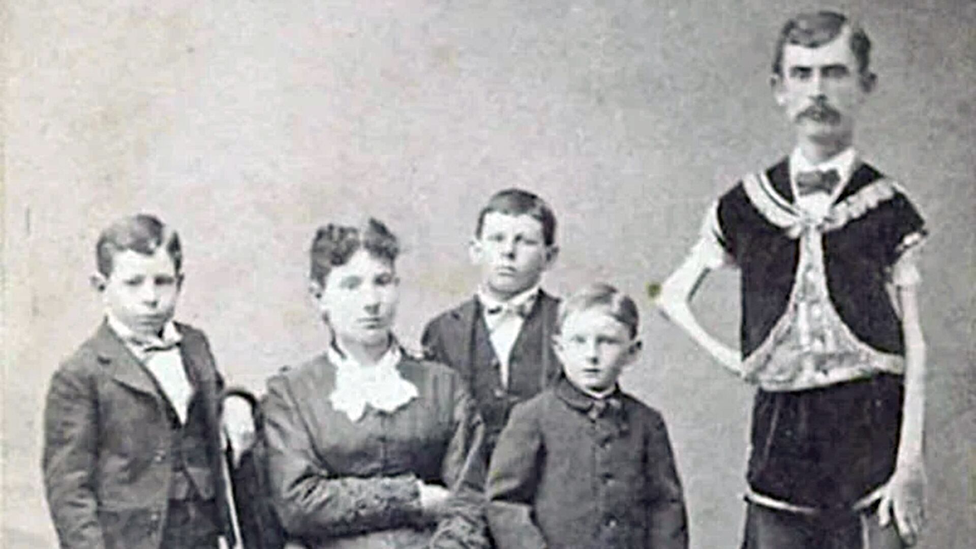 Pese a sus problemas físicos, Isaac Sprague se casó y tuvo tres hijos