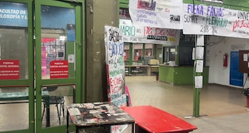 Paro universitario, sede Puán