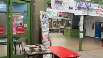 Tomaron la Facultad de Filosofía y Letras de la UBA y permanecerá así hasta la marcha del 15 de octubre