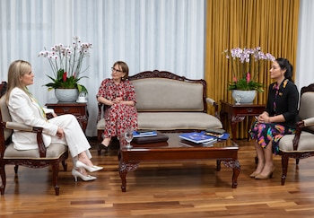 En el encuentro en Casa Presidencial también estuvo presente Ana Elena Pinto, canciller de Costa Rica. Crédito: Captura video Presidencia de la República