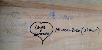 Un corazón con sus nombres