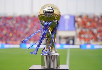La tan ansiada copa se pinta de rojo. (Cortesía: La Primera)