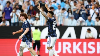 Argentina vence a Honduras en uno de los últimos amistosos antes de su debut en el Mundial: Messi es suplente