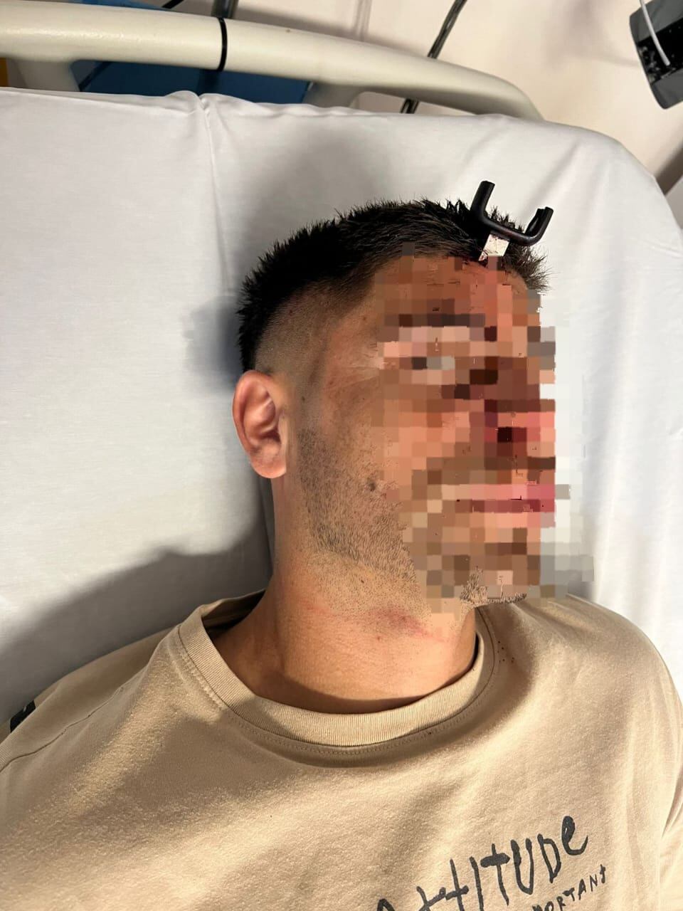 Le clavaron una llave en la cabeza a Jonathan Smith, jugador de Lamadrid