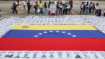 Dos madres de presos políticos