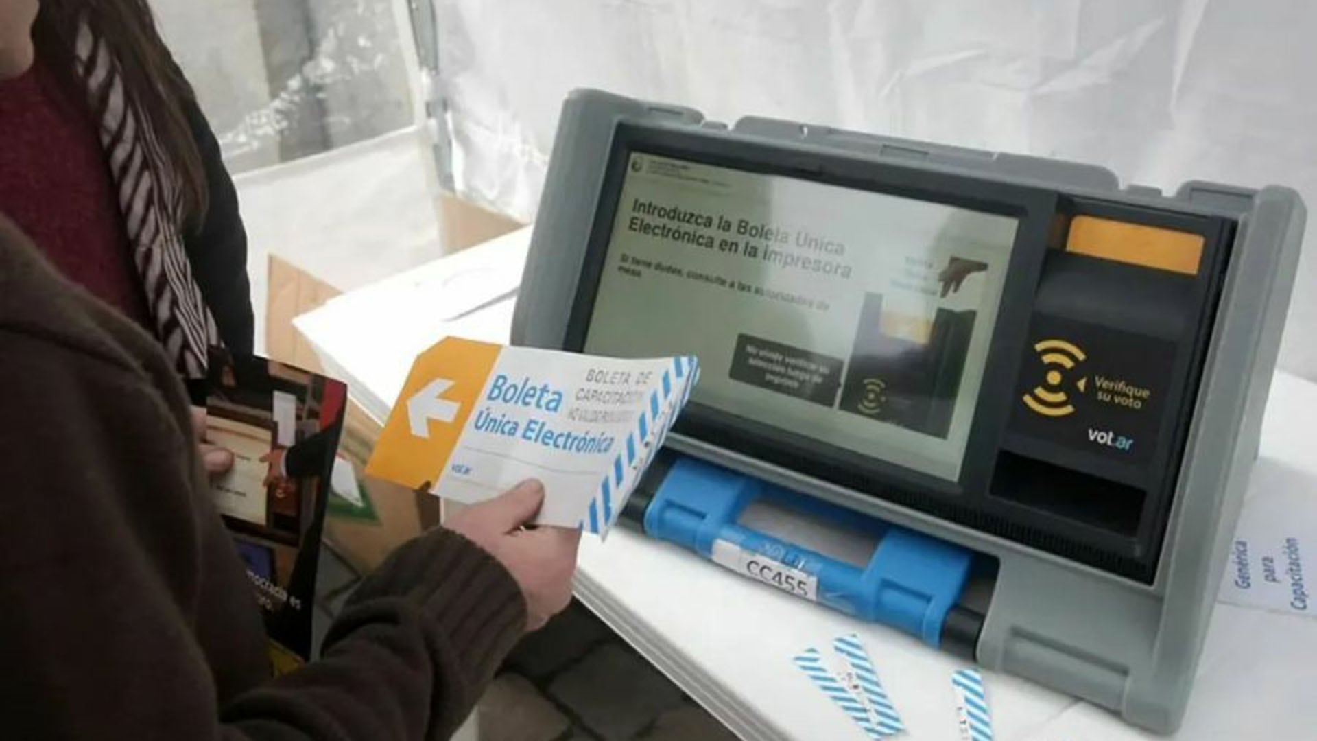 Detrás de la boleta irá impreso el voto del elector