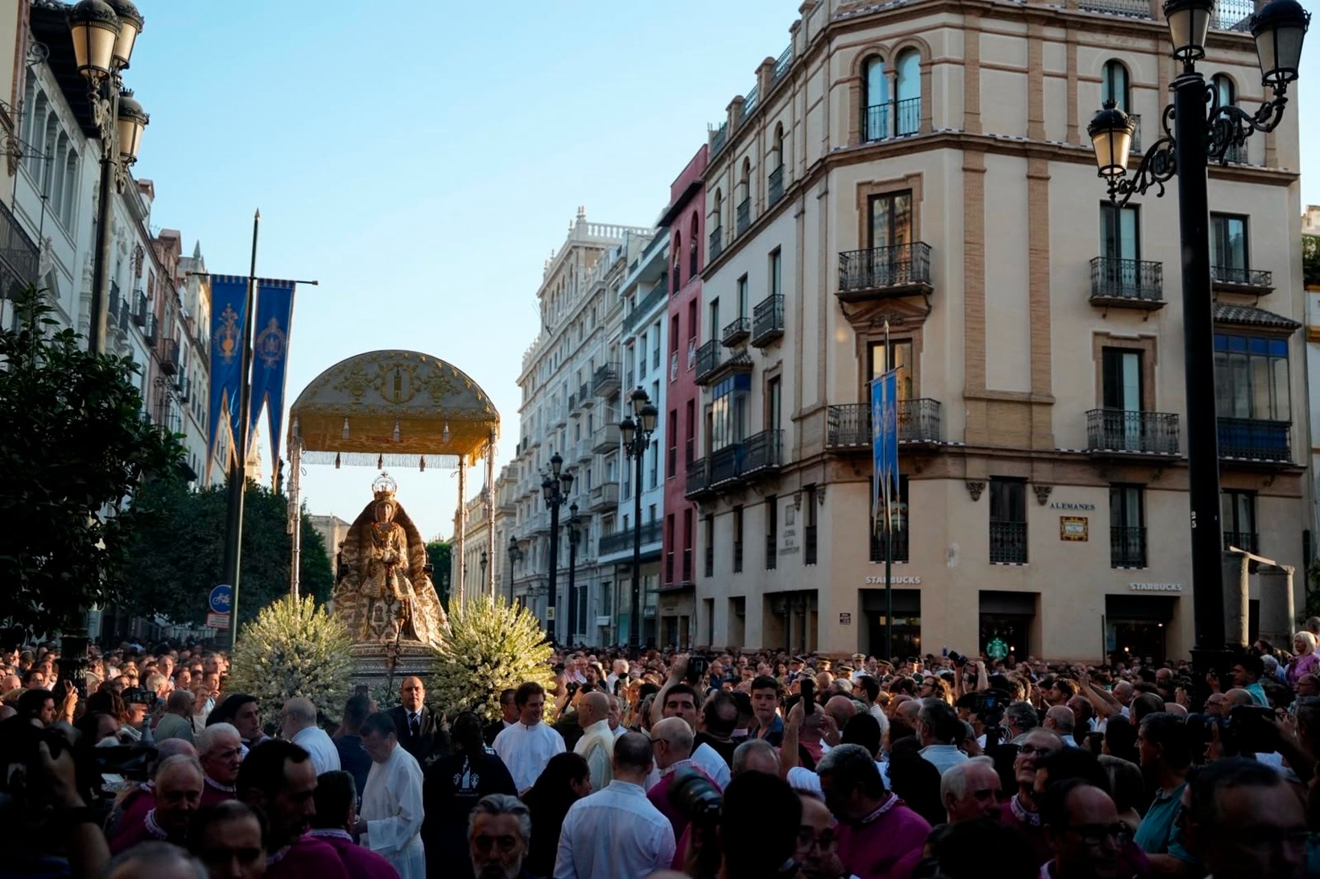 15/08/2026 Procesión de la Virgen de los Reyes el 15 de agosto de 2026.
POLITICA
JOAQUÍN CORCHERO / EUROPA PRESS