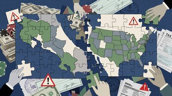Rompecabezas de mapas de Costa Rica y Estados Unidos con manos, dinero, fichas de póquer, cheques, sellos judiciales, documentos fiscales y símbolos de alerta.