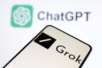 Esta IA tiene la capacidad de generar texto e imágenes en tiempo real, según los datos de publicaciones en X. (REUTERS/Dado Ruvic/Illustration)