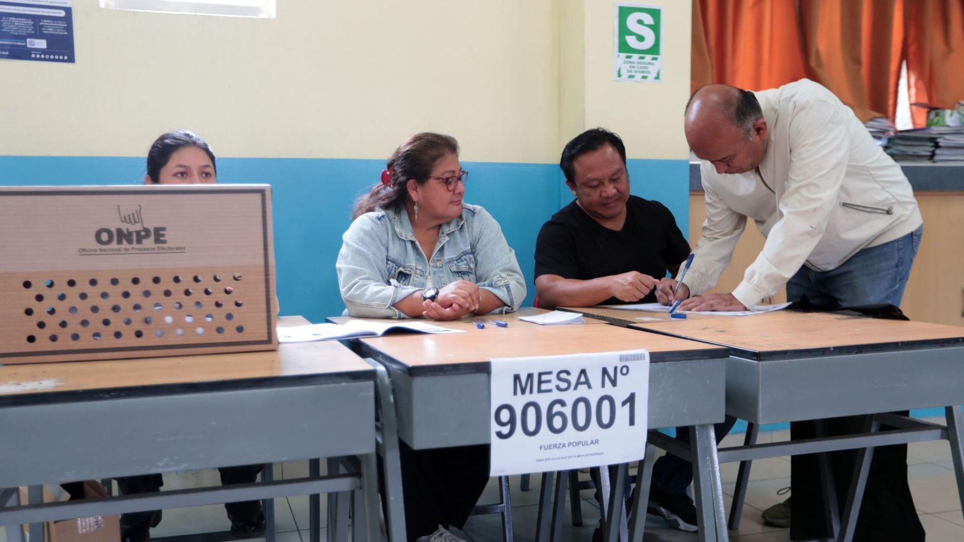 Más de 270 mil miembros de mesa recibirán desde el 22 de junio una compensación económica de S/165 por su participación en la segunda vuelta electoral de 2026 - Créditos: Andina.