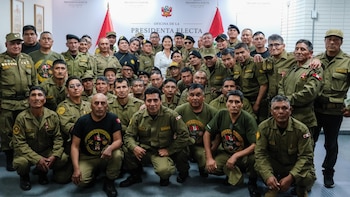 Keiko Fujimori invitó a licenciados de las Fuerzas Armadas que combatieron contra el terrorismo a participar en la Gran Parada Militar