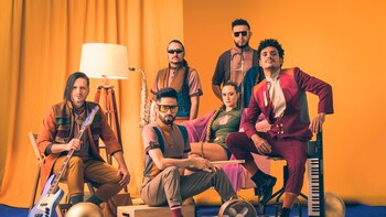 Puerto Candelaria, Juliana, Alejandro Sanz,