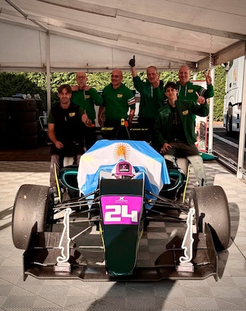 Nano López y su equipo