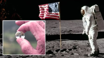 Quijano conserva una pequeña muestra de polvo lunar en una esfera de cuarzo, como evidencia del alunizaje del Apolo 11 - crédito NASA y captura de pantalla/Noticias Caracol