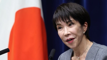 La primera ministra Sanae Takaichi lleva el gasto militar de Japón al 2% del PIB antes de lo previsto