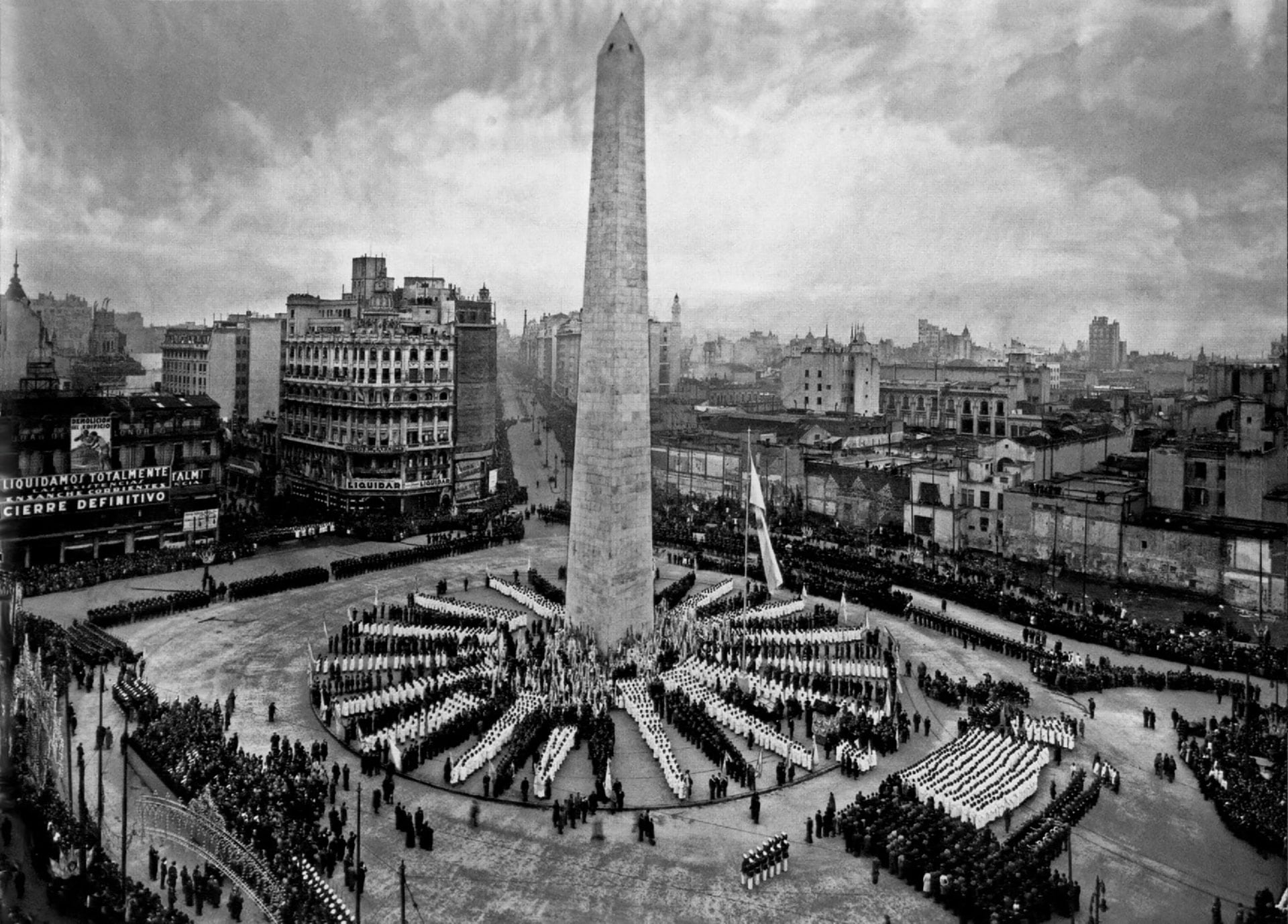 El encargo de la Municipalidad de Buenos Aires por los 400 años de la ciudad dio origen al álbum Buenos Aires 1936, clave en la carrera de Horacio Coppola
