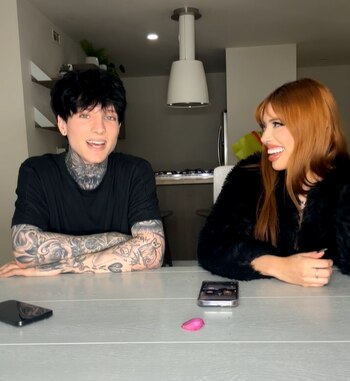 Yeri Mua y Cry pidieron