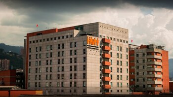 El centro médico tiene graves