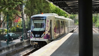 Anuncian cierre de estaciones en el Tren Ligero CDMX pese a reciente inauguración: siguen con trabajos de remodelación
