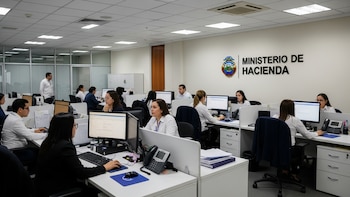 Presidenta de Costa Rica Laura Fernández decreta vacaciones colectivas en el sector público del 6 al 10 de julio de 2026