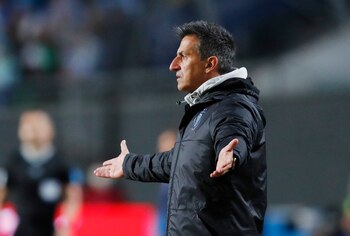 El entrenador Marcelo Broli, responsable