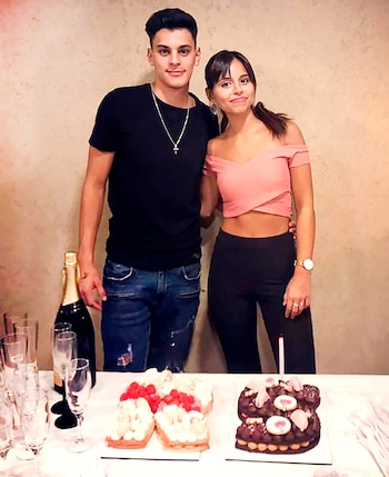 Sol y Rodrigo Hurtado festejando