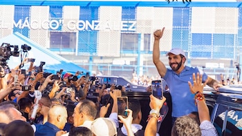 Nayib Bukele oficializa postulación como precandidato para un tercer período presidencial en El Salvador