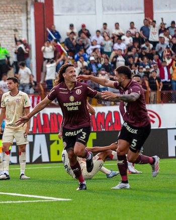 El gol de Williams Riveros empató a Universitario ante UTC. - créditos: Liga 1
