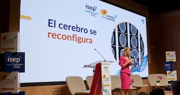 Silvia Álava, doctora en psicología, en el seminario de ISEP