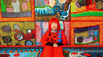 Muere la artista japonesa Yayoi Kusama a los 97 años tras una vida dedicada al color