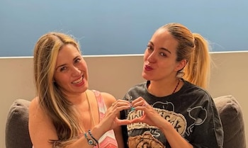 Itzel Peniche asegura que hay pruebas en video del momento en que los regalos fueron guardados en una bolsa grande antes de salir (IG)